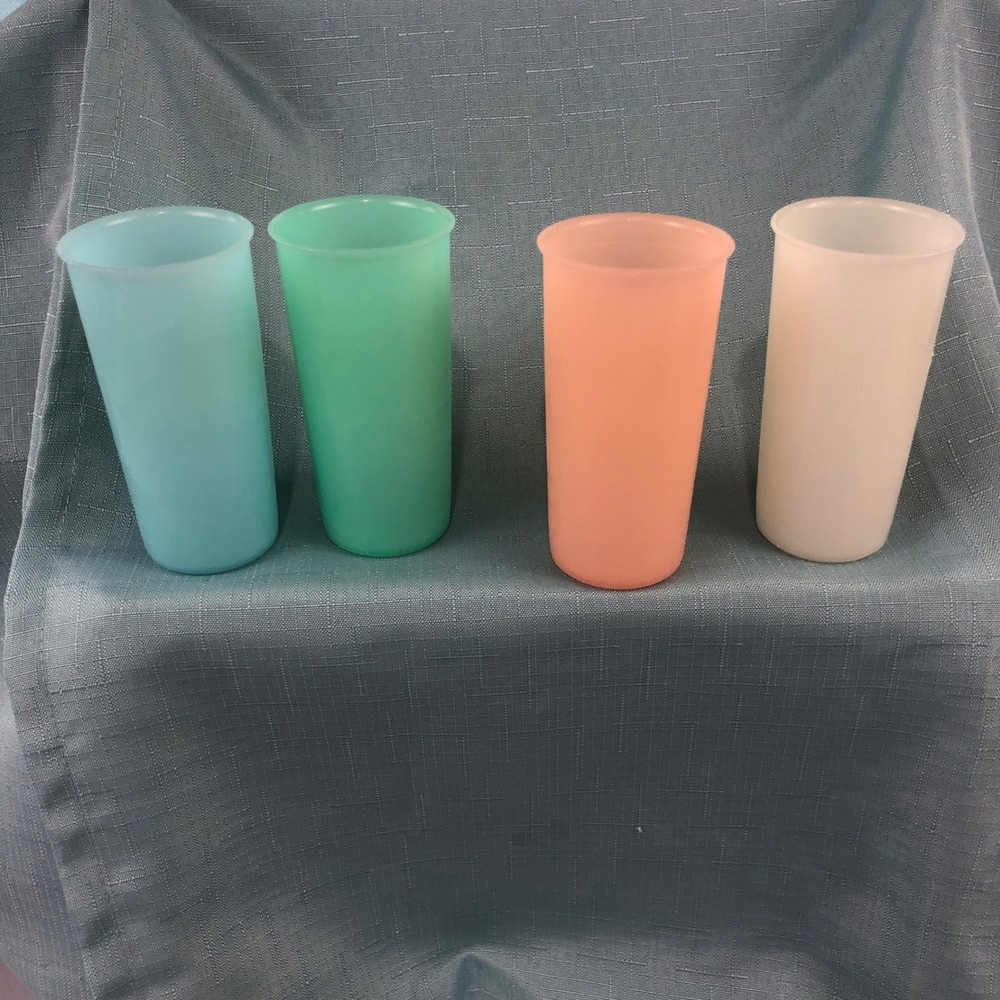 Vintage Tupperware Pastel Tumblers Set of 4 Frosted 6 oz Cups #117